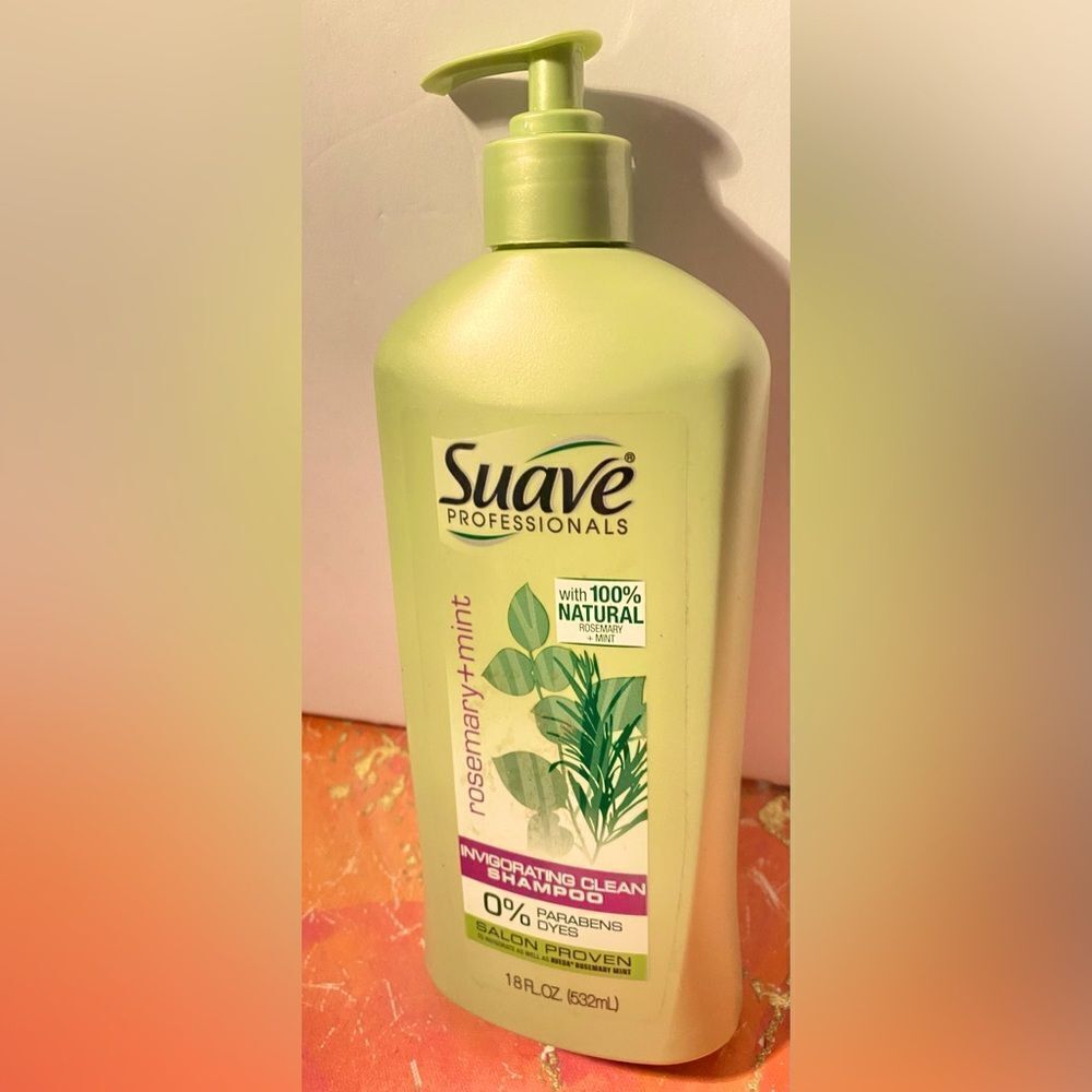 🛍️ {Suave Professionals Rosemary & Mint Invigorating
Shampoo 18FL.OZ. (532ml)💥